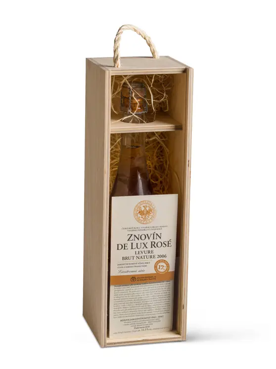 Znovín de Lux Rosé 2006 Levure Brut nature
